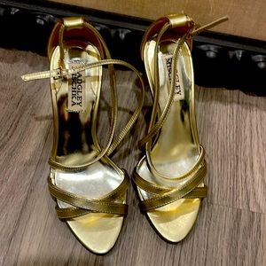 Badgley Mischka gold heels